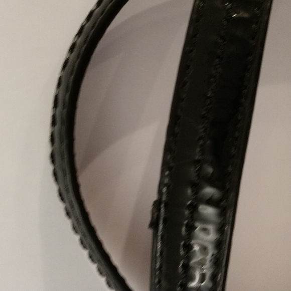 Coach Carrie Park Signature Patent Leather Tote F23979 - Picture 13 of 13